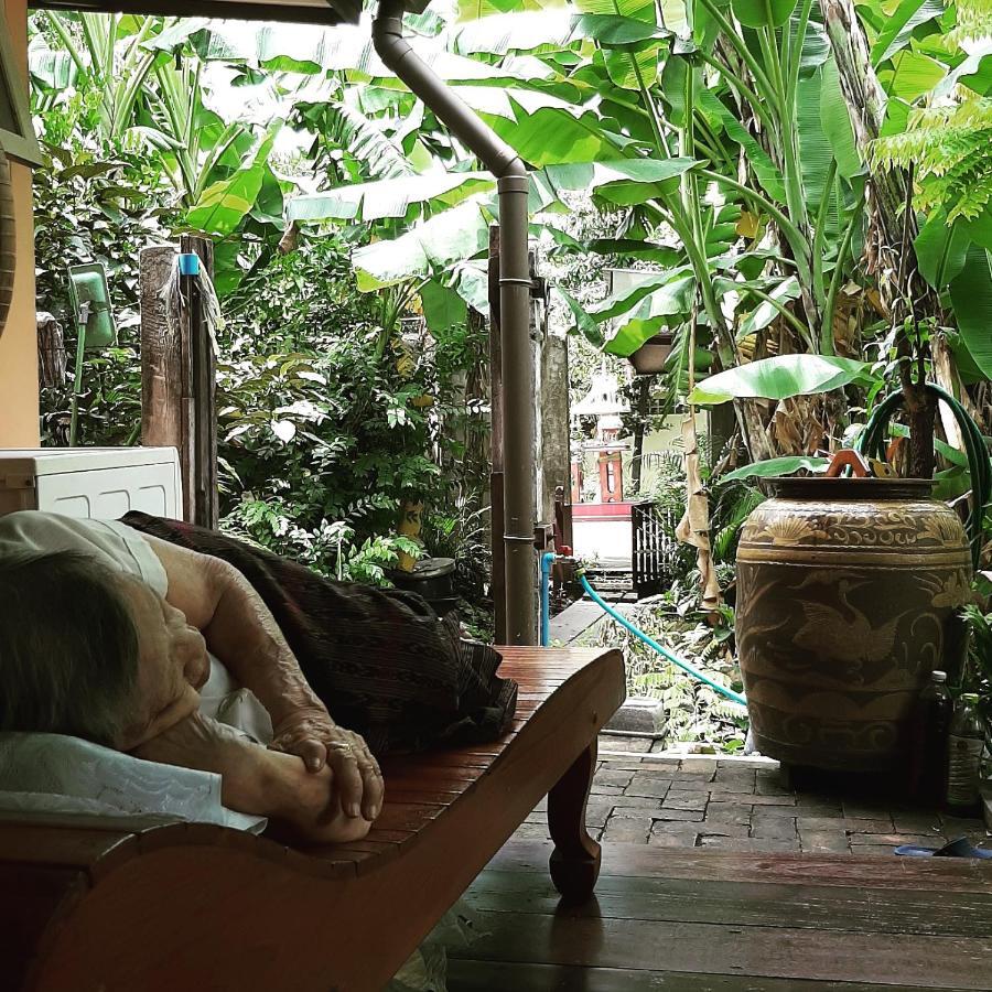 Bed and Breakfast Baan Boon Bangkok Exterior foto